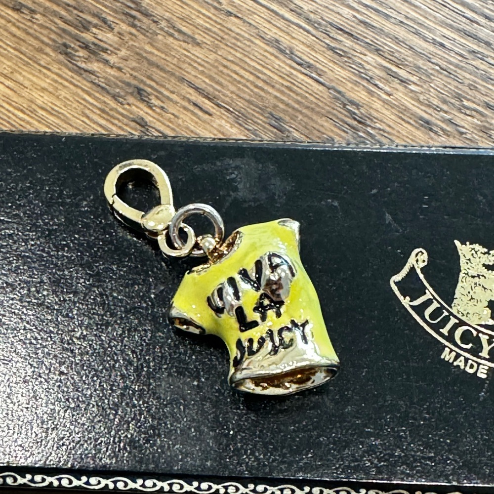 SALE☀️ Vintage Viva La Juicy tshirt charm - Picture 5 of 6